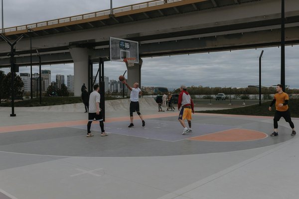 Quelles sont les meilleures stratégies pour améliorer votre tir à trois points au basket ?